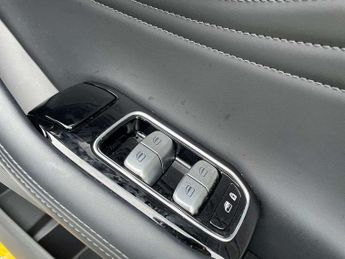 Omoda 9 1.5T SHS Noble 5dr 3DHT