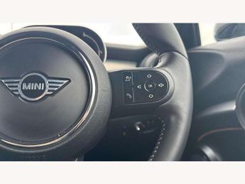 MINI Hatchback 1.5 Cooper Exclusive 3dr Auto