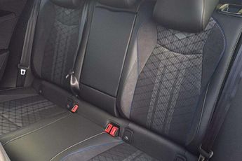 Volkswagen Passat 1.5 TSI eHybrid R-Line 5dr DSG