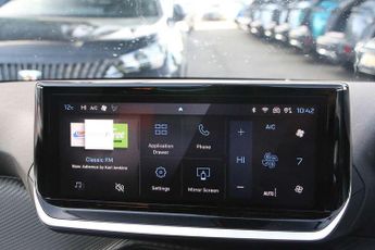 Peugeot 208 1.2 Hybrid 100 Allure 5dr e-DSC6