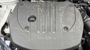 Volvo XC90 2.0 B5P Plus Dark 5dr AWD Geartronic