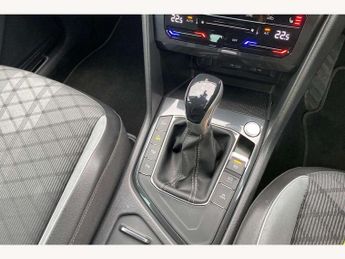 Volkswagen Tiguan 1.4 TSI eHybrid R-Line 5dr DSG