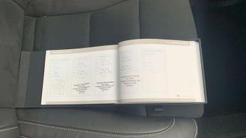 Volvo XC40 2.0 B5P R DESIGN Pro 5dr AWD Auto