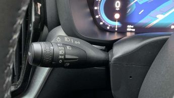Volvo XC60 2.0 B4D R DESIGN 5dr AWD Geartronic