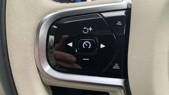 Volvo XC60 2.0 B4D Plus Dark 5dr AWD Geartronic