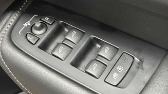 Volvo XC60 2.0 B5P Ultra Dark 5dr AWD Geartronic