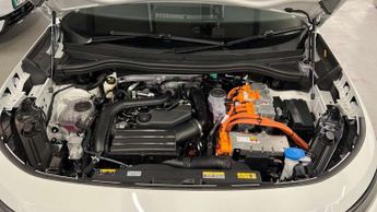Volkswagen Tayron 1.5 TSI eHybrid Life 5dr DSG6
