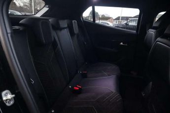 Peugeot 2008 1.2 Hybrid 145 GT Premium 5dr e-DSC6