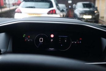Peugeot 2008 1.2 Hybrid 145 GT Premium 5dr e-DSC6