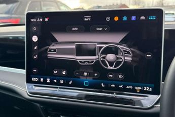 Volkswagen Passat Estate 1.5 TSI eHybrid Life 5dr DSG