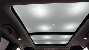 Volvo XC90 2.0 B5P Plus Dark 5dr AWD Geartronic