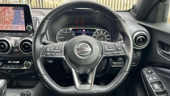 Nissan Juke 1.0 DiG-T N-Connecta 5dr DCT