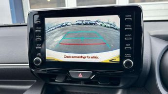 Toyota Yaris 1.5 Hybrid Design 5dr CVT