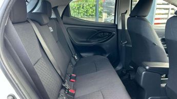 Toyota Yaris 1.5 Hybrid Design 5dr CVT
