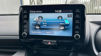Toyota Yaris 1.5 Hybrid Design 5dr CVT