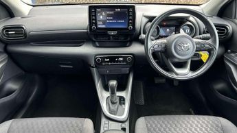 Toyota Yaris 1.5 Hybrid Design 5dr CVT