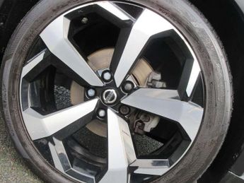 Nissan Juke 1.0 DiG-T Tekna 5dr DCT