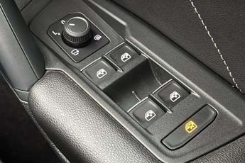 Volkswagen Tiguan 2.0 TDI R-Line 5dr DSG
