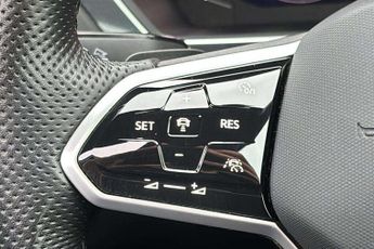 Volkswagen Tiguan 2.0 TDI R-Line 5dr DSG