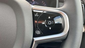 Volvo XC90 2.0 B5P Plus Dark 5dr AWD Geartronic