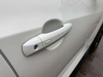 Nissan Juke 1.6 Hybrid N-Connecta 5dr Auto