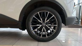 Toyota C-HR 1.8 Hybrid Excel 5dr CVT