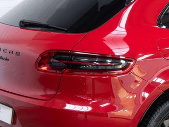 Porsche Macan Turbo 5dr PDK