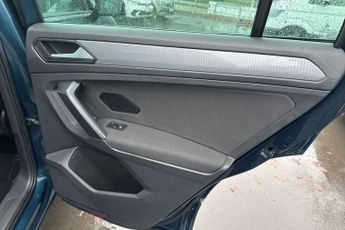 Volkswagen Tiguan 1.4 TSI eHybrid Life 5dr DSG