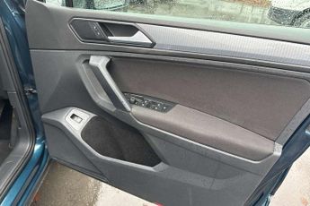 Volkswagen Tiguan 1.4 TSI eHybrid Life 5dr DSG