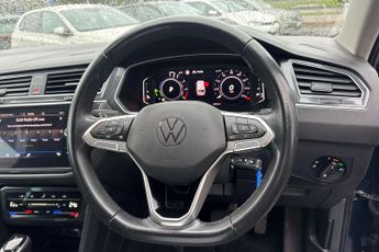 Volkswagen Tiguan 1.4 TSI eHybrid Life 5dr DSG