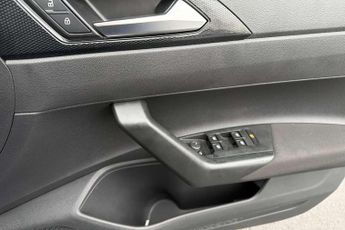 Volkswagen Polo 1.0 TSI Life 5dr DSG