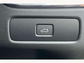 Volvo XC60 2.0 B5P Ultimate Dark 5dr AWD Geartronic