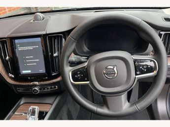 Volvo XC60 2.0 B5P Ultimate Dark 5dr AWD Geartronic