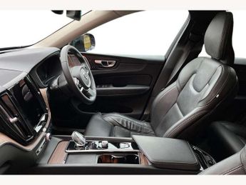 Volvo XC60 2.0 B5P Ultimate Dark 5dr AWD Geartronic