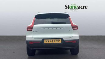 Volvo XC40 2.0 B4P Ultra Dark 5dr Auto