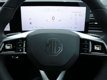 MG HS 1.5 T-GDI PHEV Trophy 5dr Auto