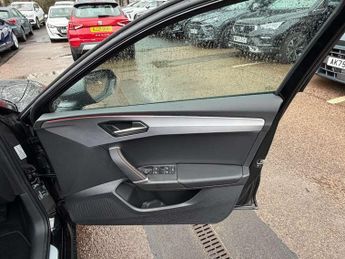 SEAT Leon 1.5 eTSI 115 FR Sport 5dr DSG [DAP]