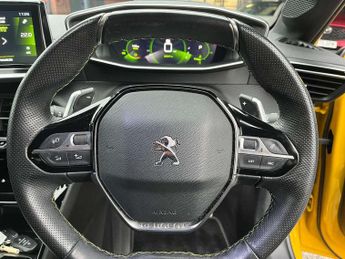 Peugeot 208 1.2 PureTech 100 GT 5dr EAT8