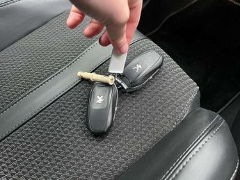 Peugeot 208 1.2 PureTech 100 GT 5dr EAT8