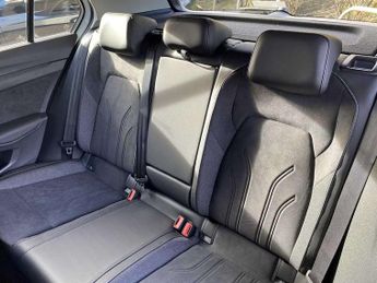 Volkswagen Golf 1.5 eTSI Style 5dr DSG