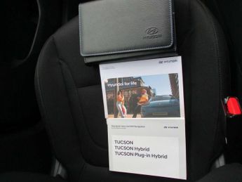Hyundai Tucson 1.6 TGDi Hybrid 230 SE Connect 5dr 2WD Auto