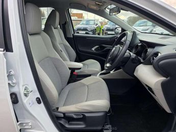 Toyota Yaris 1.5 Hybrid Excel 5dr CVT