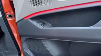 Volkswagen Multivan 1.4 TSI eHybrid Style 5dr DSG