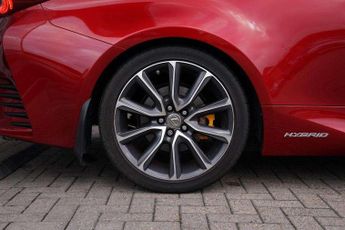 Lexus RC 300h 2.5 Premier 2dr CVT