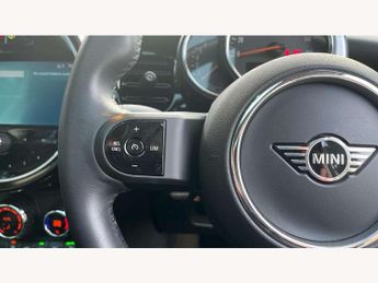 MINI Hatchback 1.5 Cooper Classic 3dr Auto