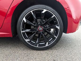 Toyota Corolla 1.8 VVT-i Hybrid GR Sport 5dr CVT