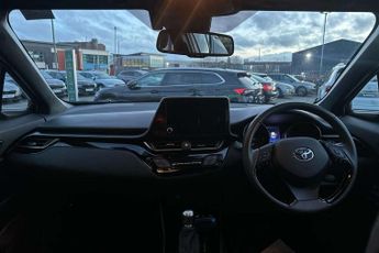 Toyota C-HR 1.8 Hybrid Design 5dr CVT