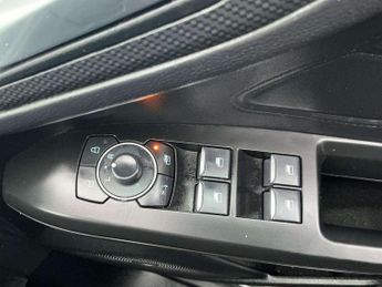Ford Focus 1.0 EcoBoost Hybrid mHEV 155 ST-Line X 5dr Auto