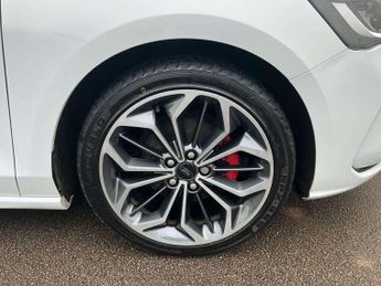 Ford Focus 1.0 EcoBoost Hybrid mHEV 155 ST-Line X 5dr Auto