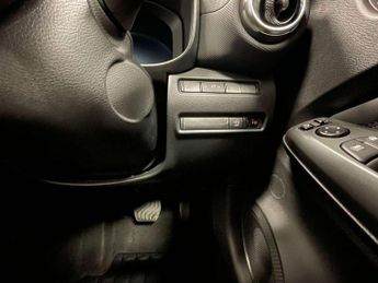 Nissan Juke 1.0 DiG-T N-Connecta 5dr DCT